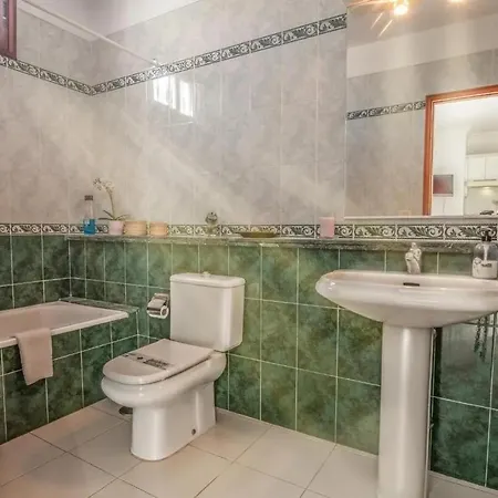 Playa Paraiso Seaview אדחה